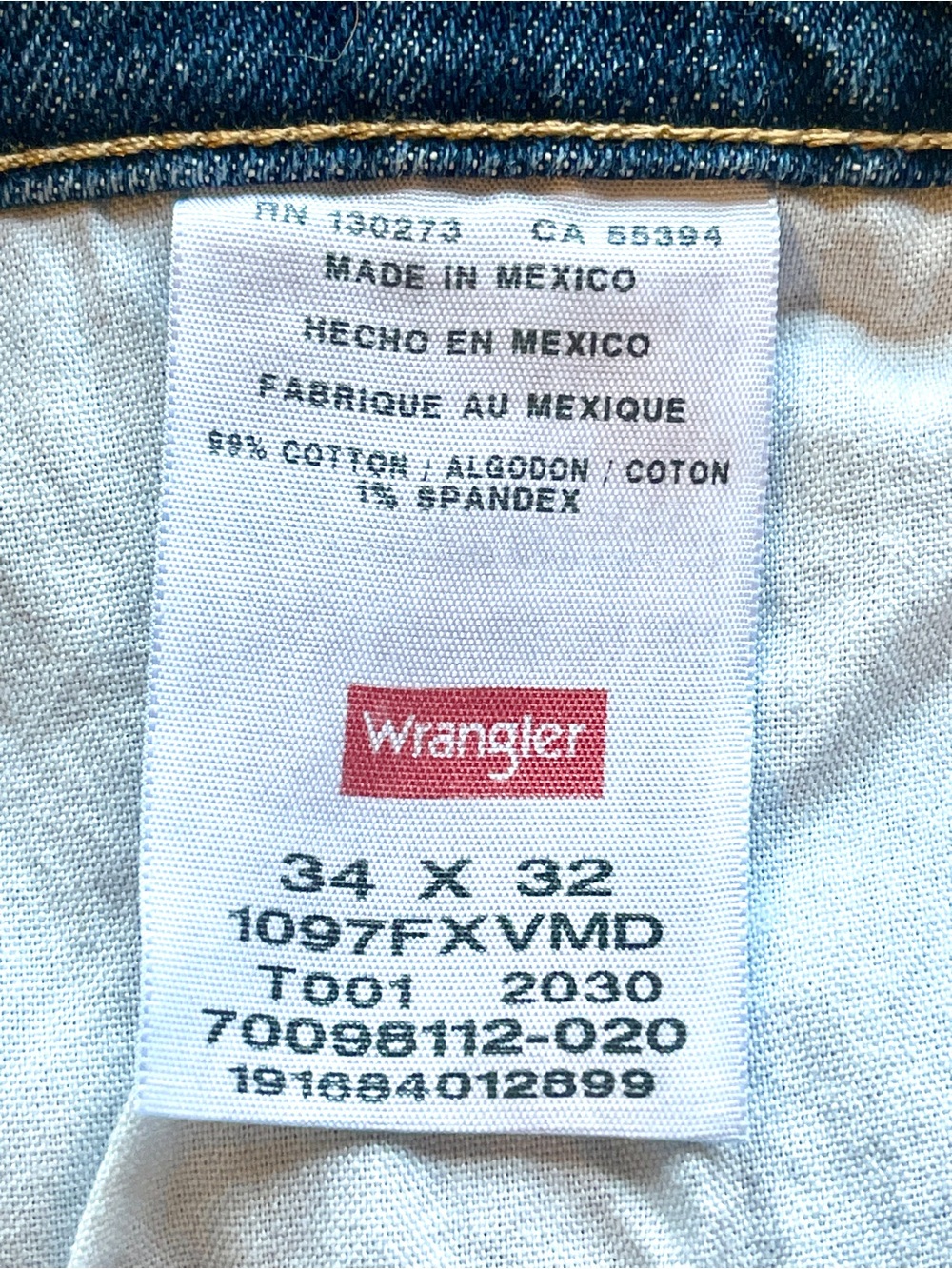 NWT Wrangler Five Star Premium Denim Relaxed Fit Flex Jeans 34x32 Medium Wash - Picture 8 of 8